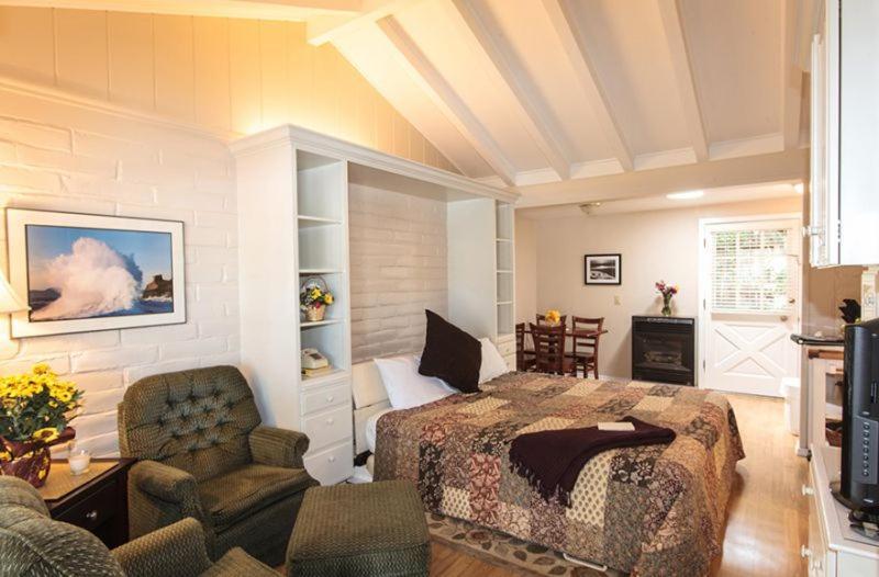 Pine Acres Lodge Pacific Grove Exterior foto